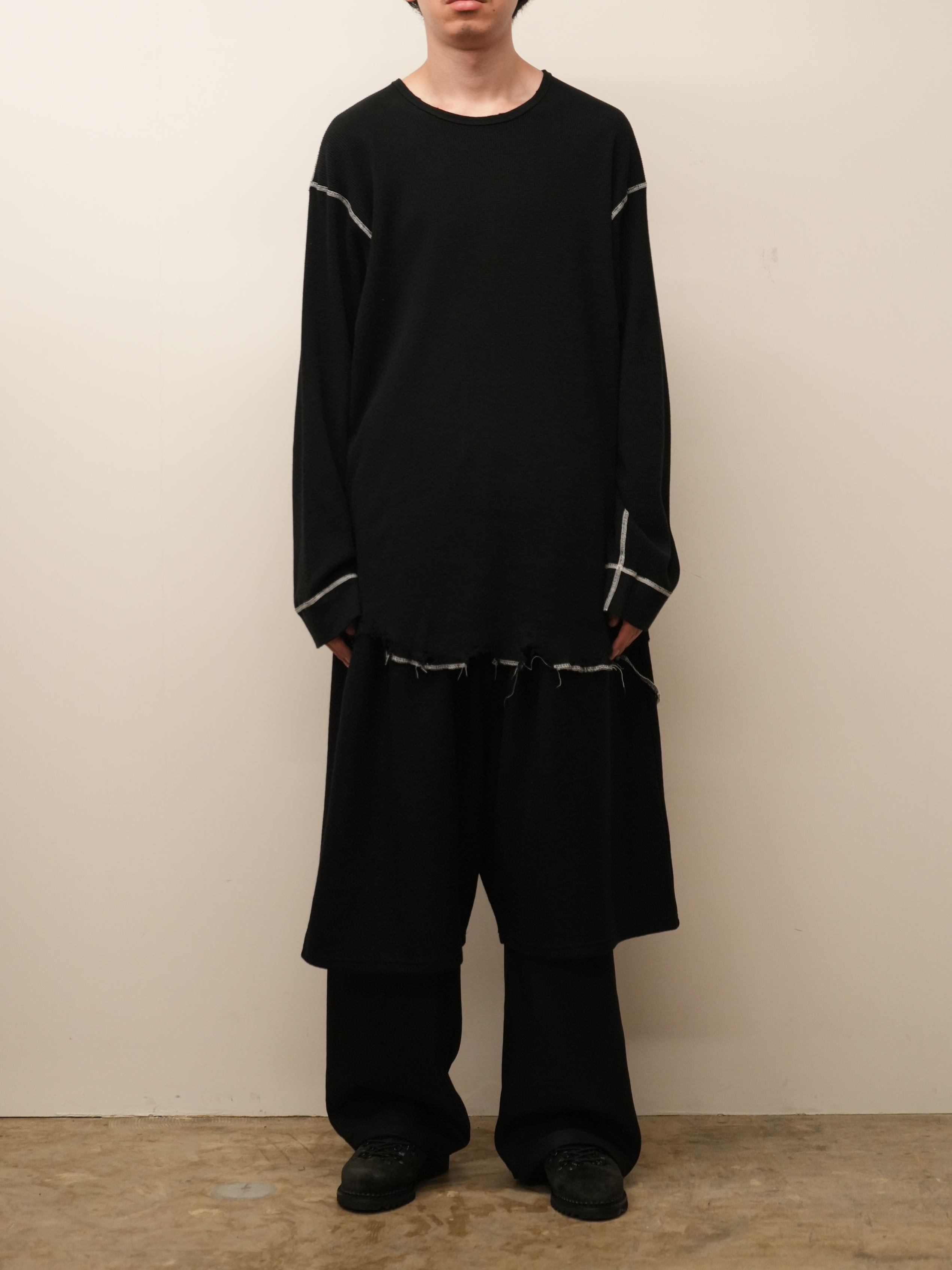 WOOL 3/4 TUCK SWEAT SHORTS(BLACK)