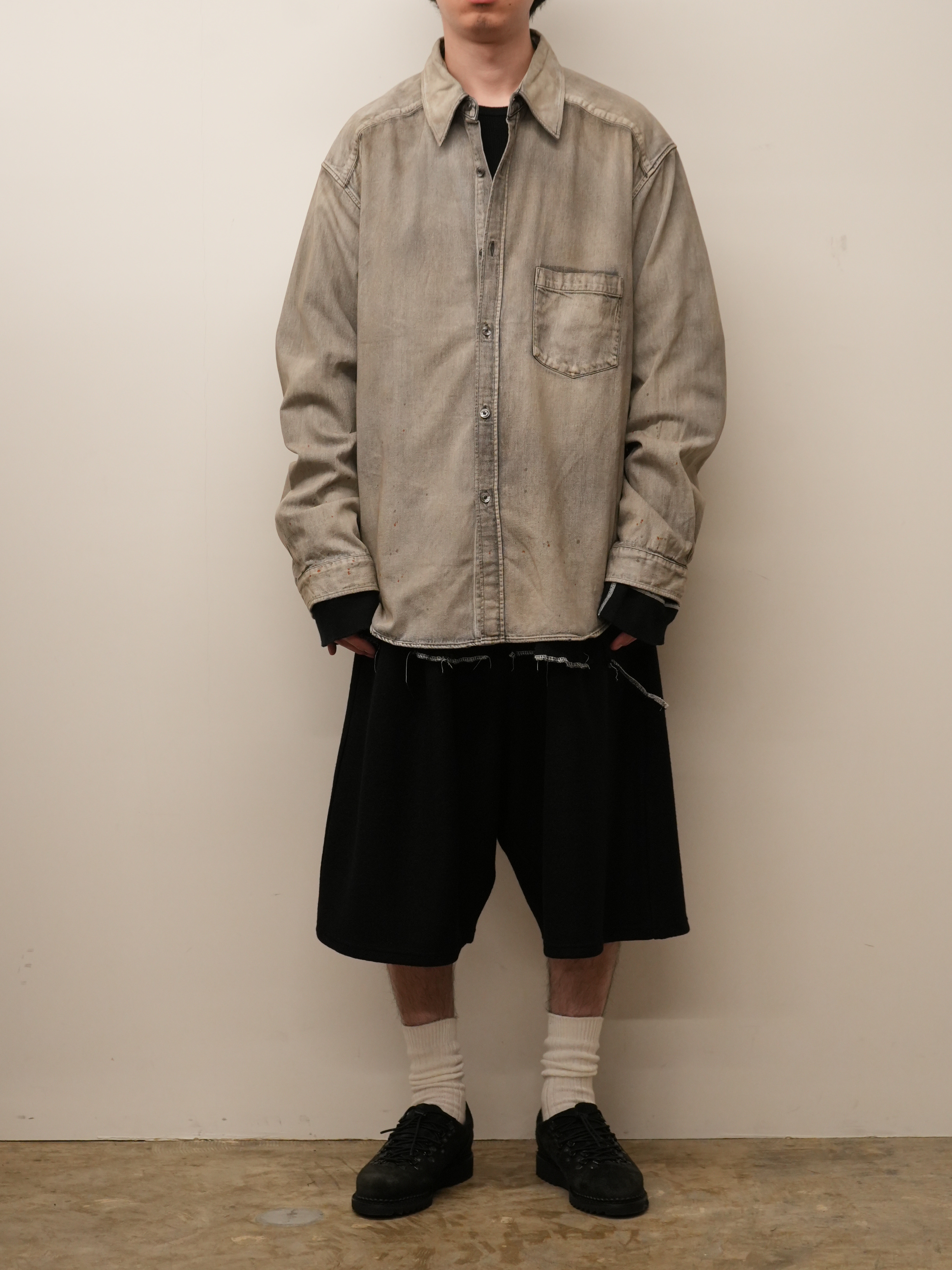 WOOL 3/4 TUCK SWEAT SHORTS(BLACK)