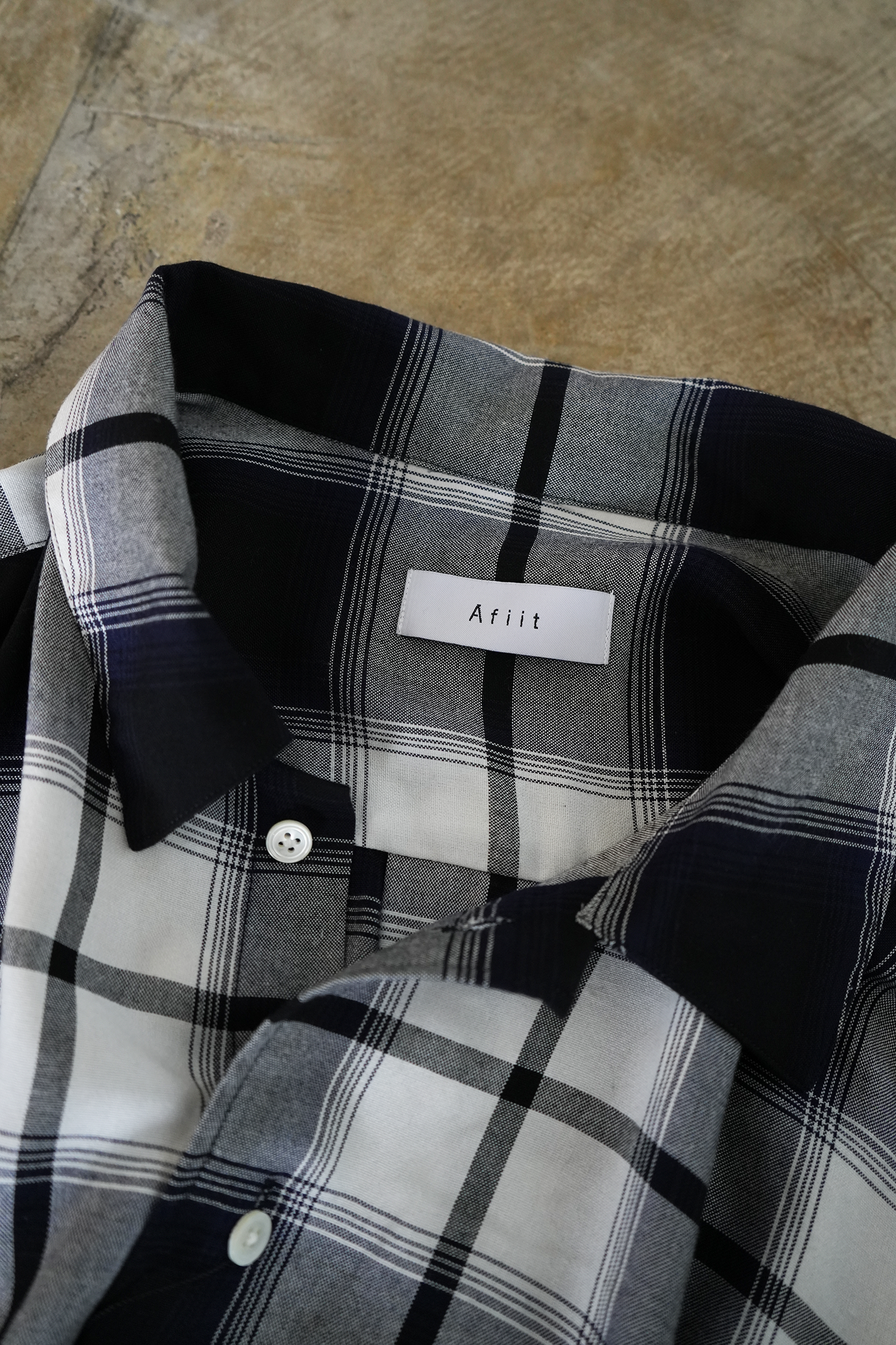 CHECK SHIRTS