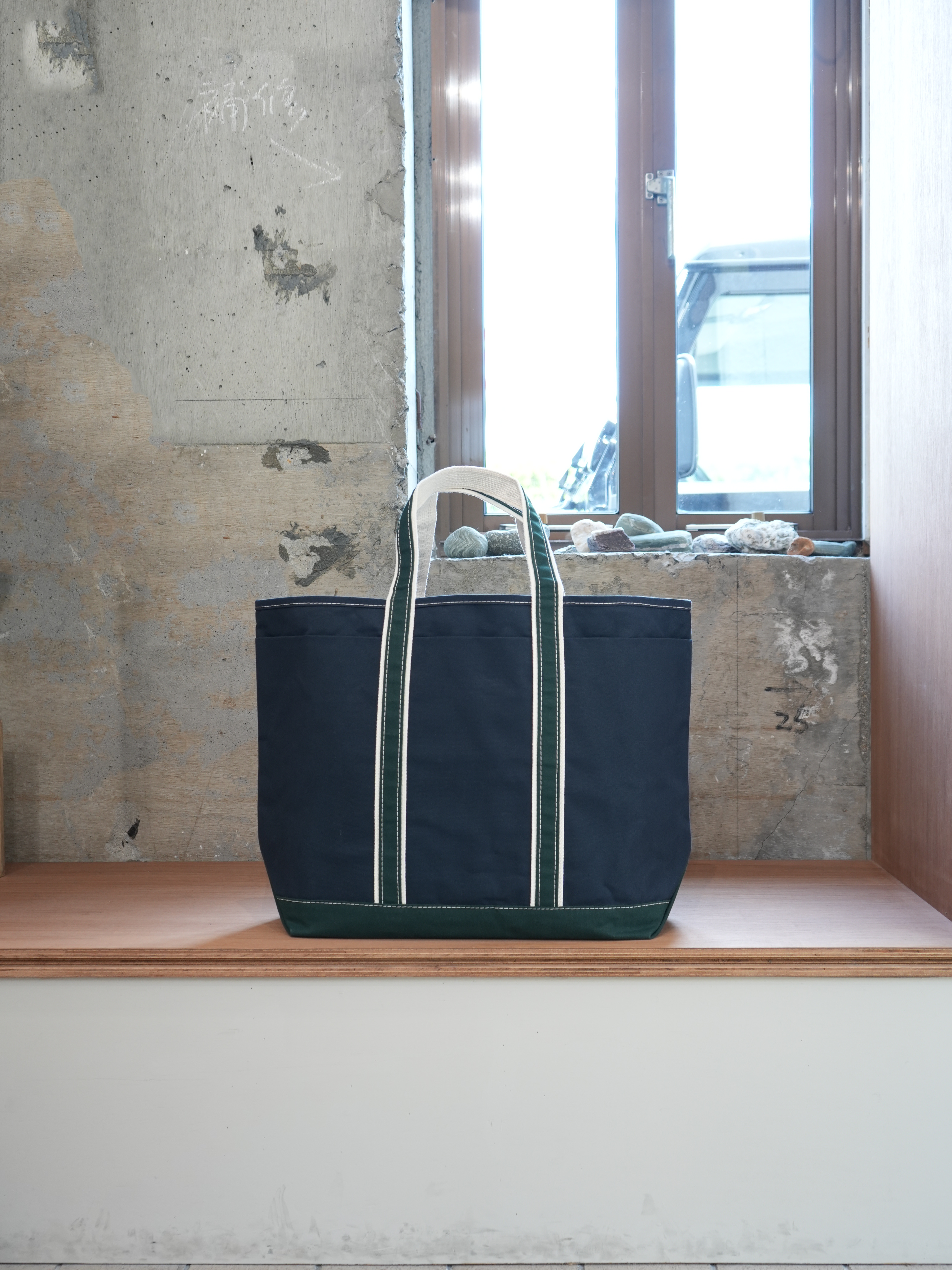【予約注文】Base Field Tote (Navy×ForestGreen)