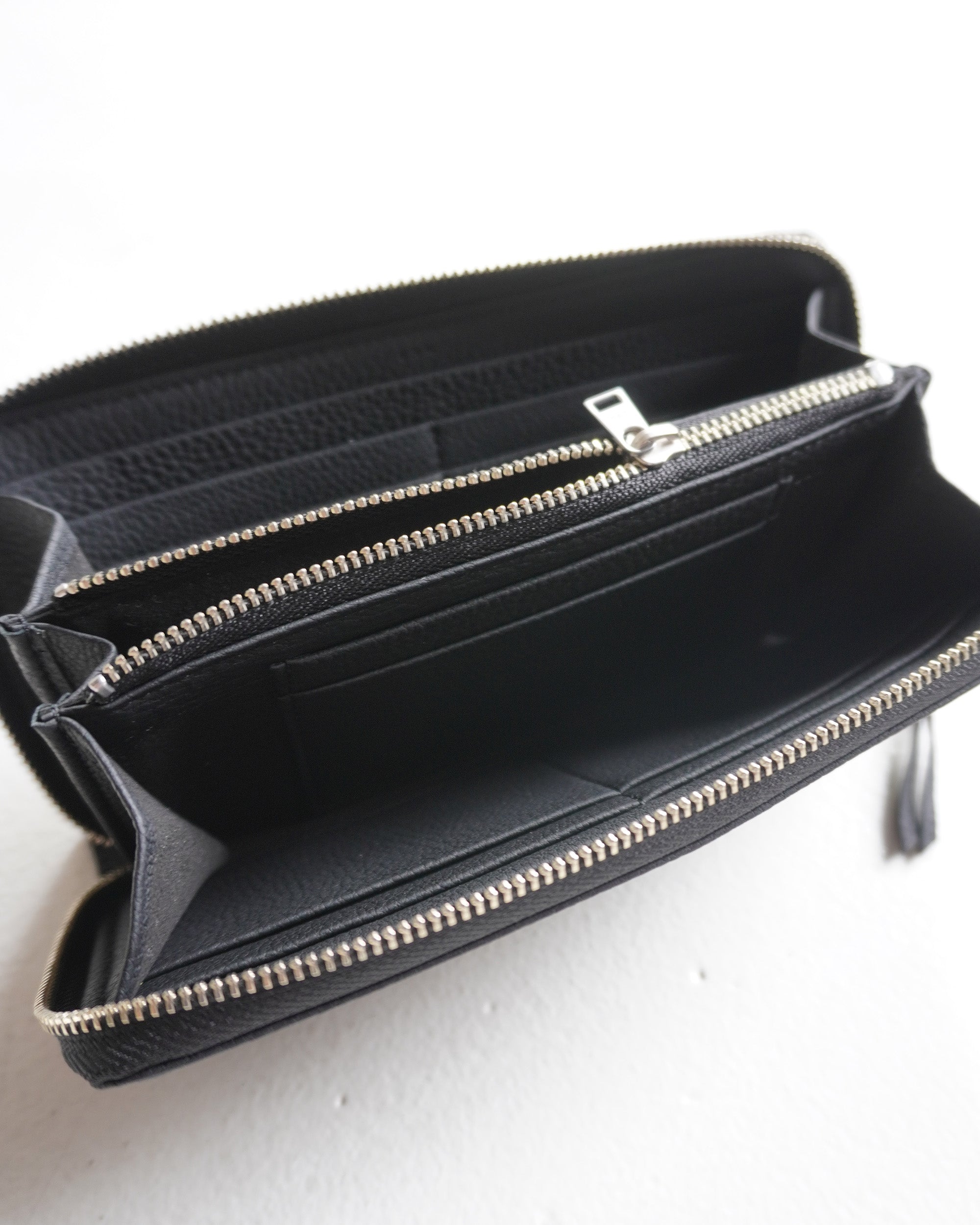 BUBBLE CALF ROUND SLIM WALLET(BLACK)