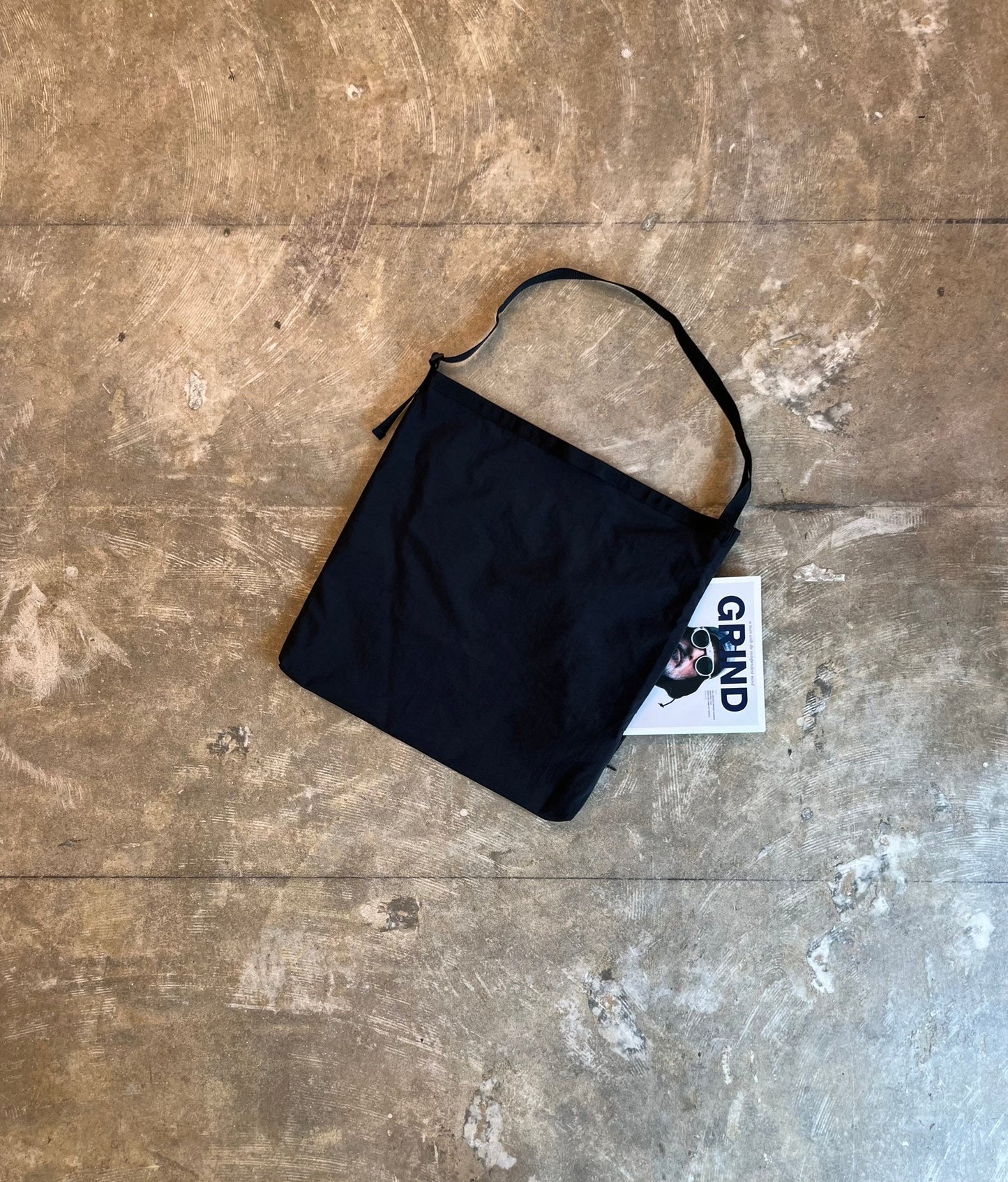 BIG FLAT BAG(BLACK)