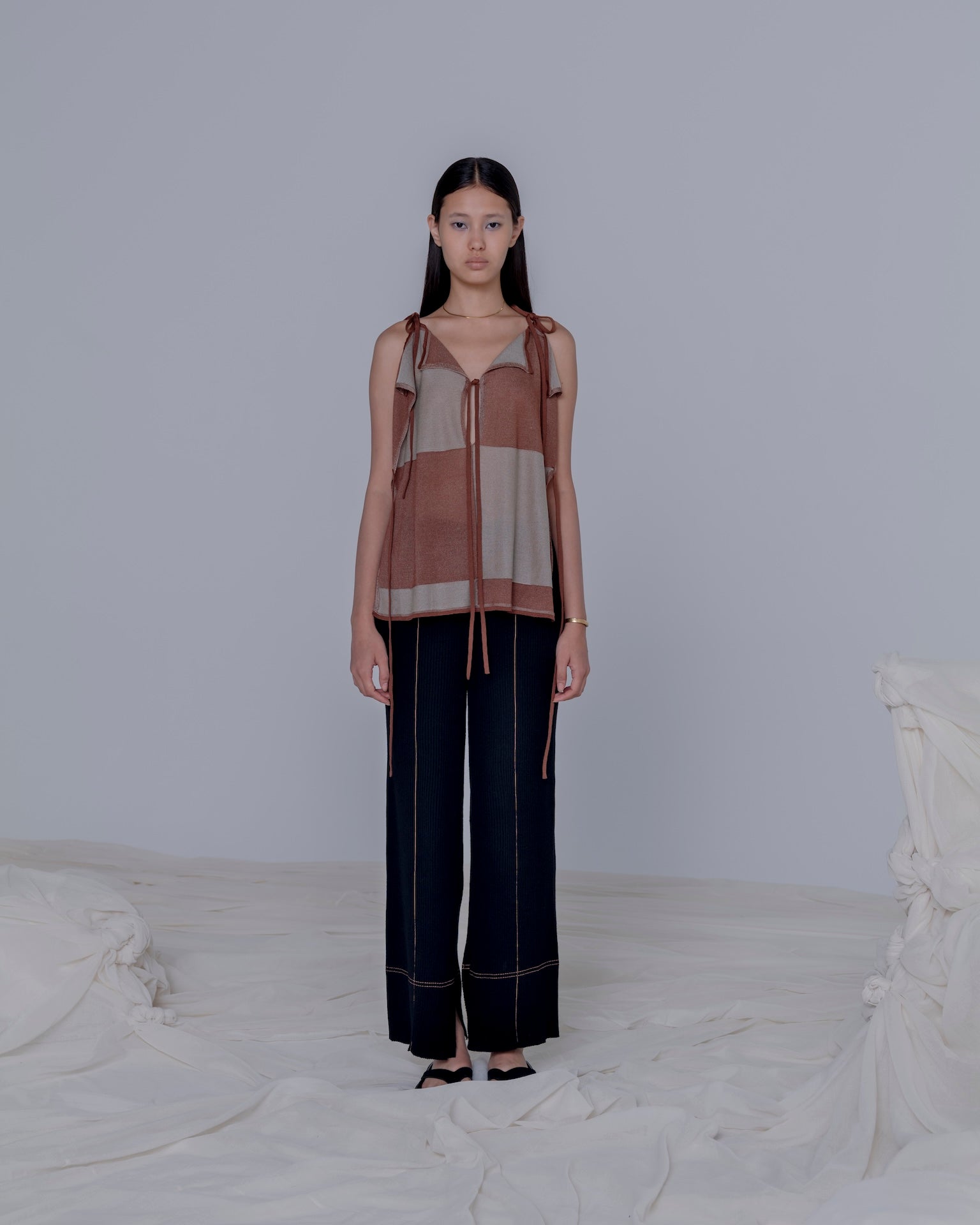 BLOCK CHECK KNITTED TOPS