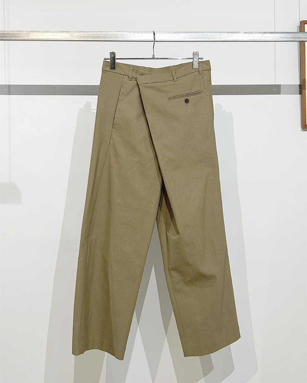 Side Fold Wide Trousers