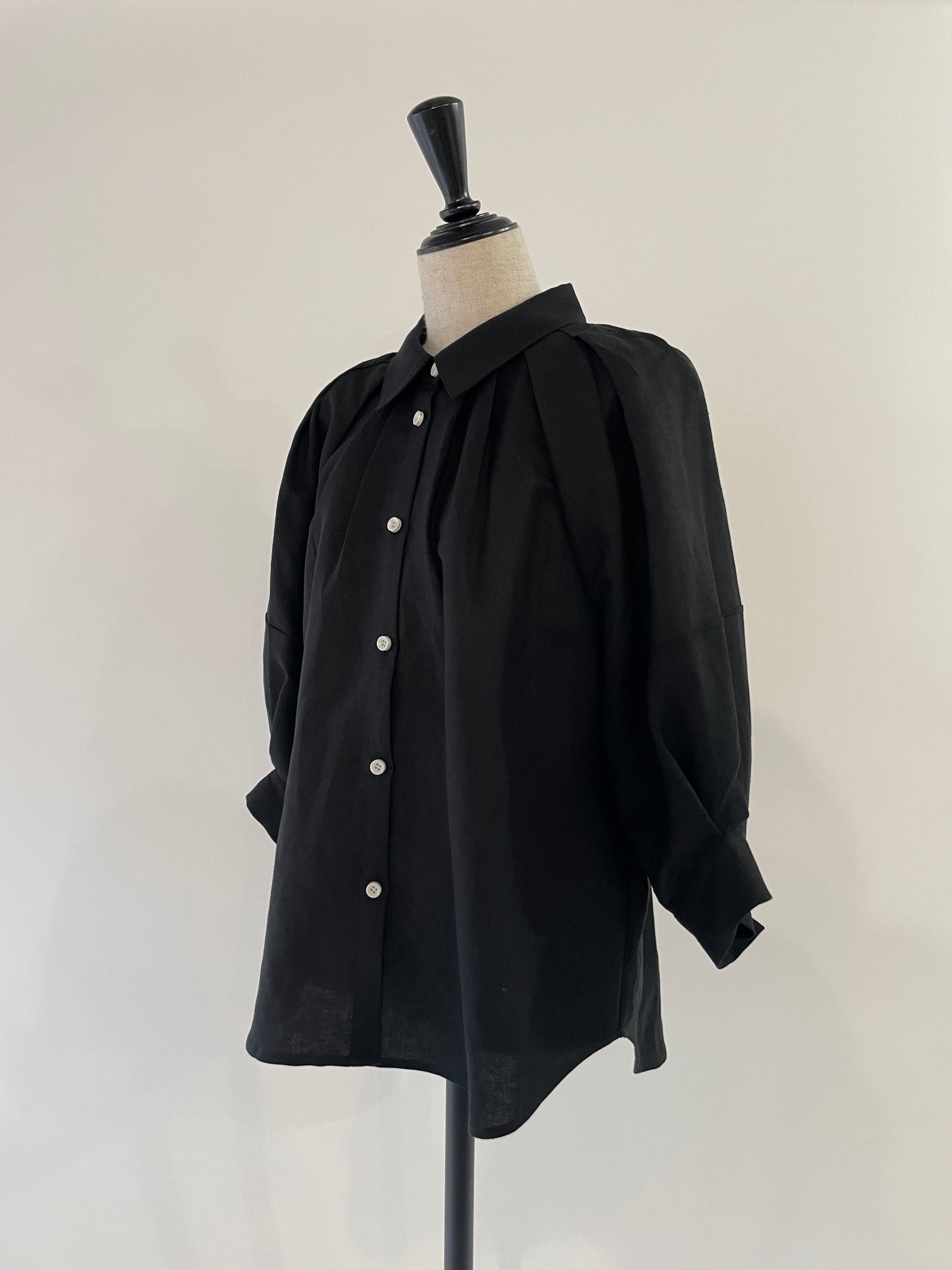 Drape Sleeve Shirt(BLACK)